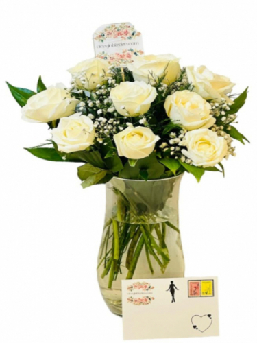 Cam Vazoda 9`lu Beyaz Gül