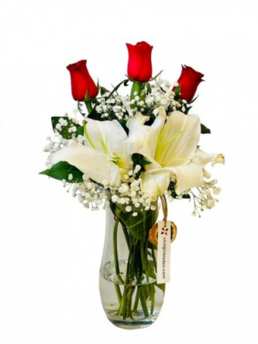 Vazoda Gül ve Lilyumlar