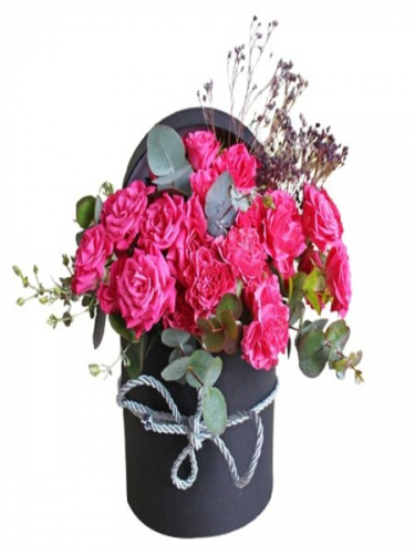 Kutuda Pembe Çardak Gülleri