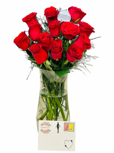 Vazoda 13 Kırmızı Gül