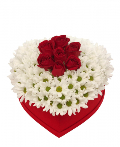 Kalpli Kutuda Papatya ve Güller