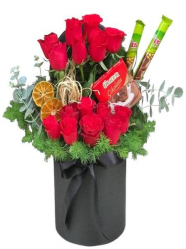Kutuda Güller ve Çikolatalar