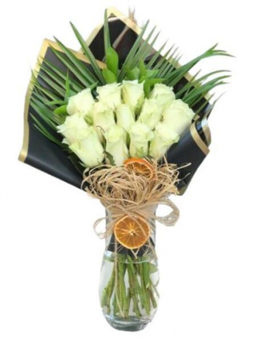 Vazoda 13 Beyaz Gül